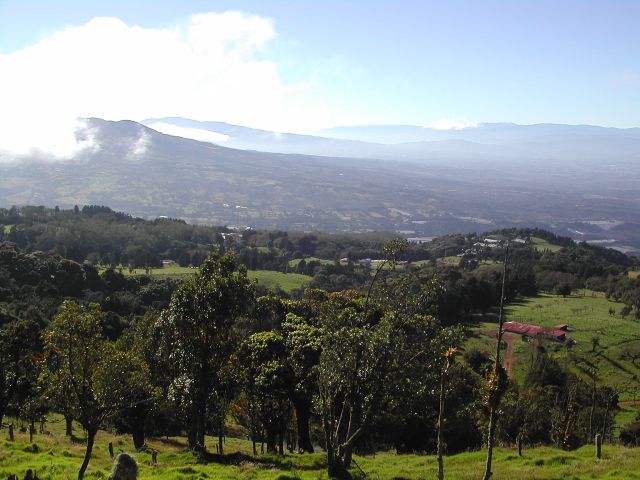 Blick vom Südhang des Poas nach Osten